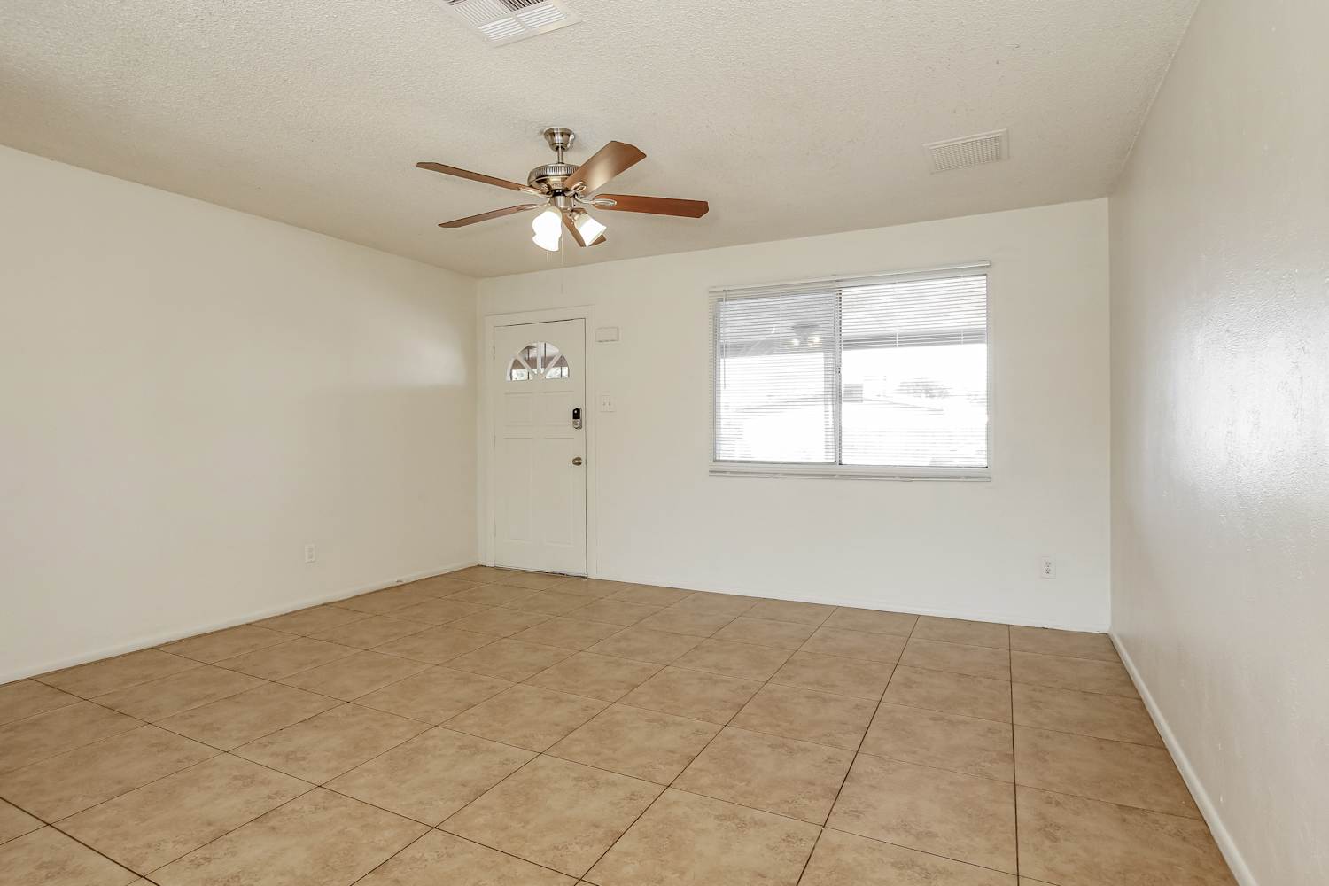 3007 N 79th Dr, Phoenix photo 6
