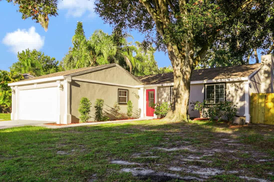 3010 Hanna Ct, Palm Harbor photo 1