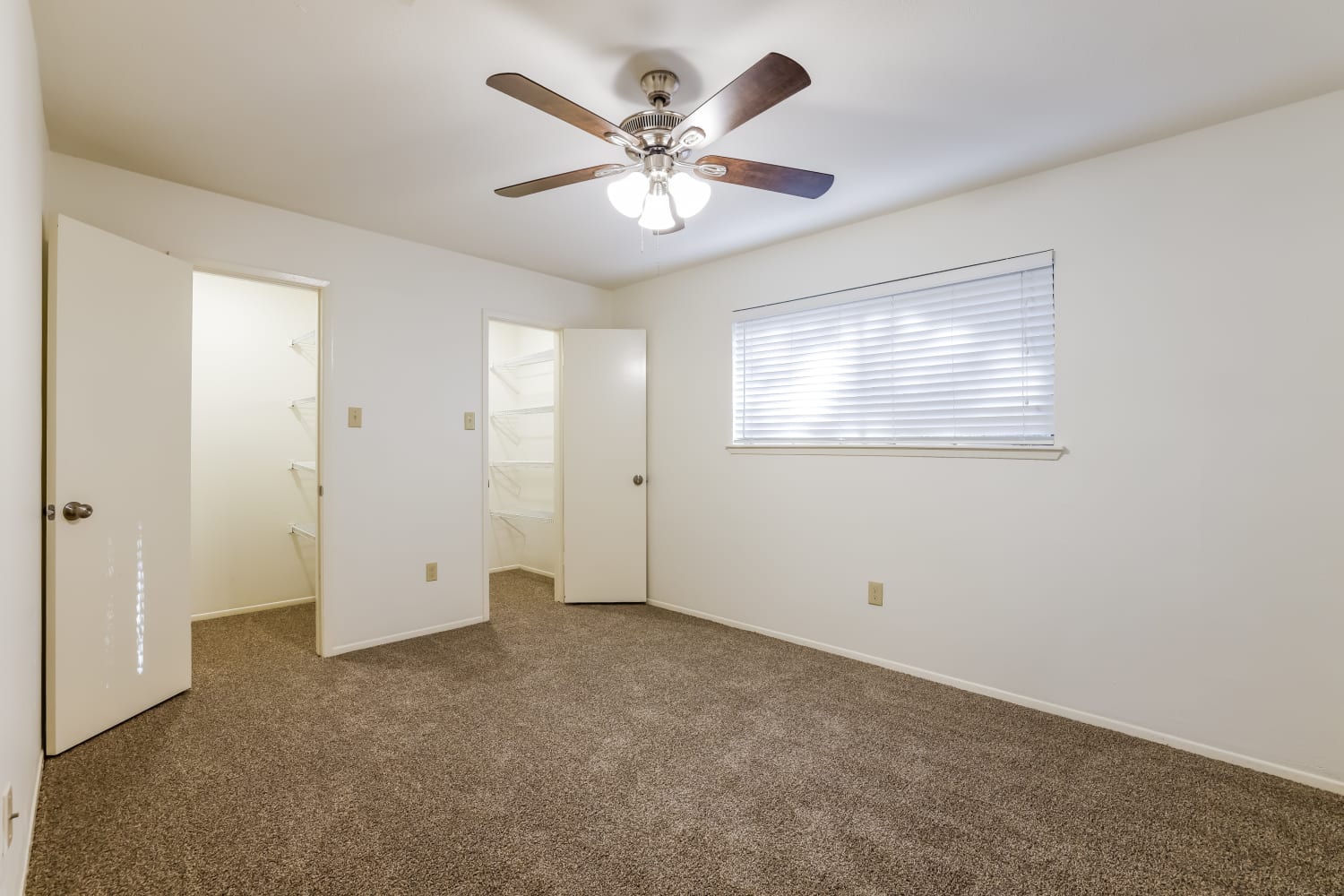 3018 Falling Brook Dr, Kingwood photo 12