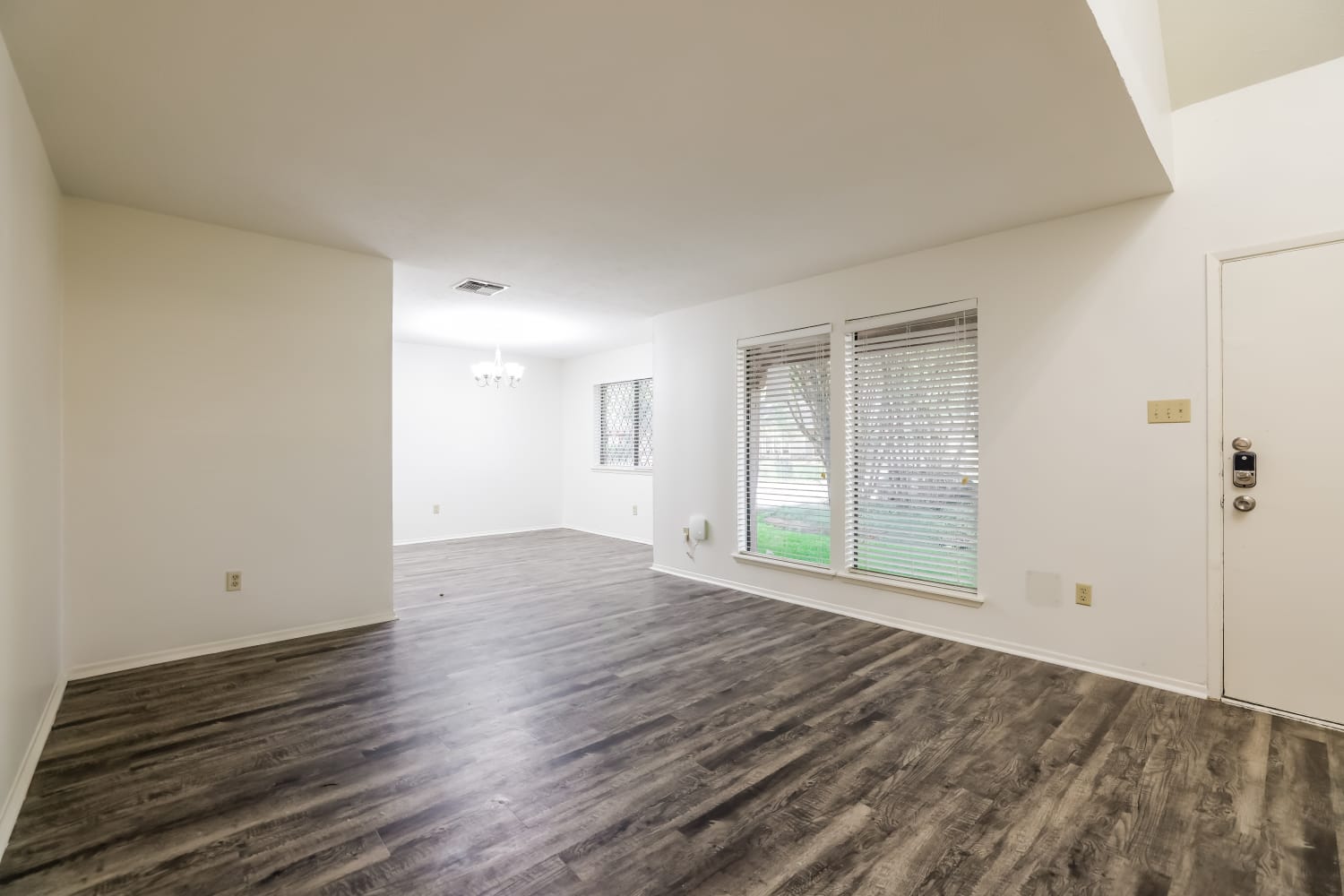 3018 Falling Brook Dr, Kingwood photo 10