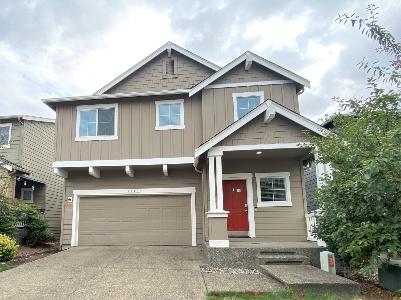 Front of 3021 Eagle Loop NE, Lacey, WA