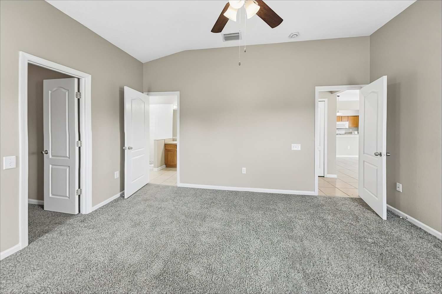 30237 Glenham Ct, Wesley Chapel photo 9