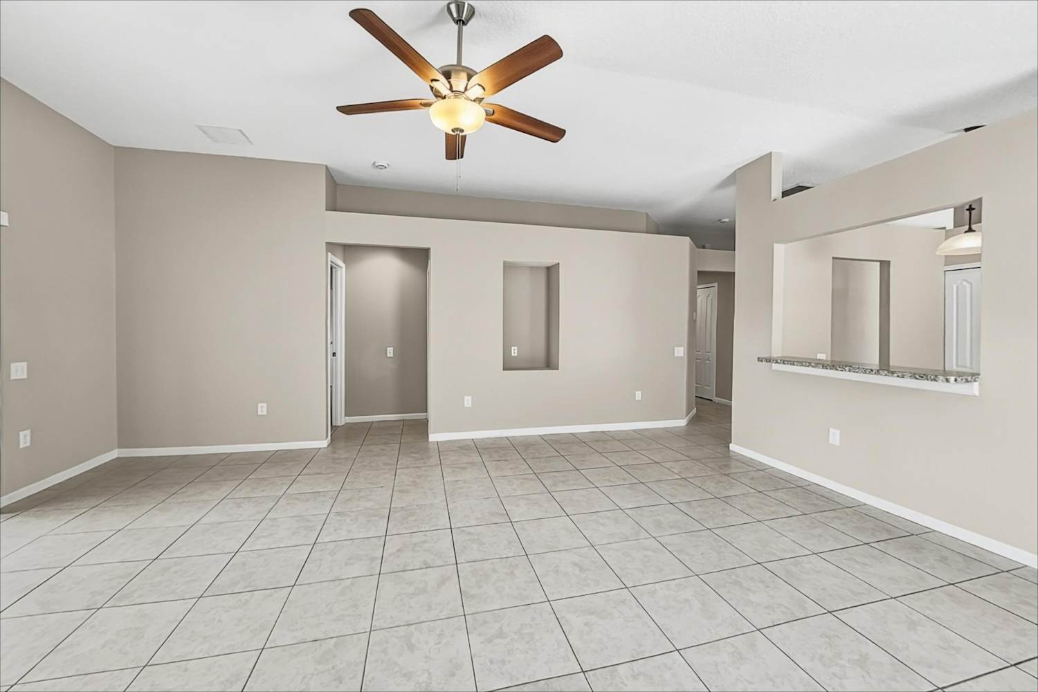 30237 Glenham Ct, Wesley Chapel photo 6