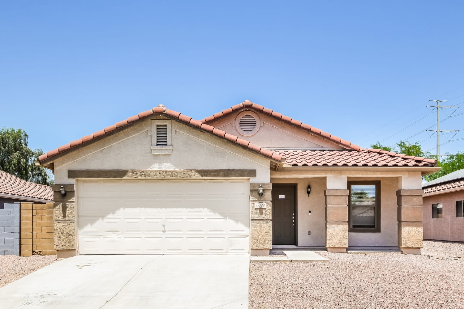 Front of 3024 West Running Deer Trail, Phoenix, AZ