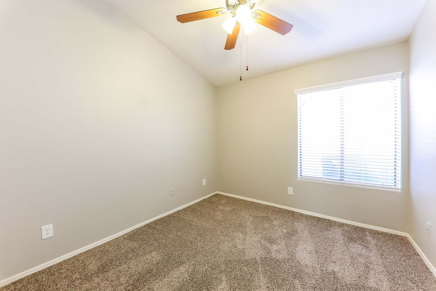 3034 E Captain Dreyfus Ave, Phoenix photo 14