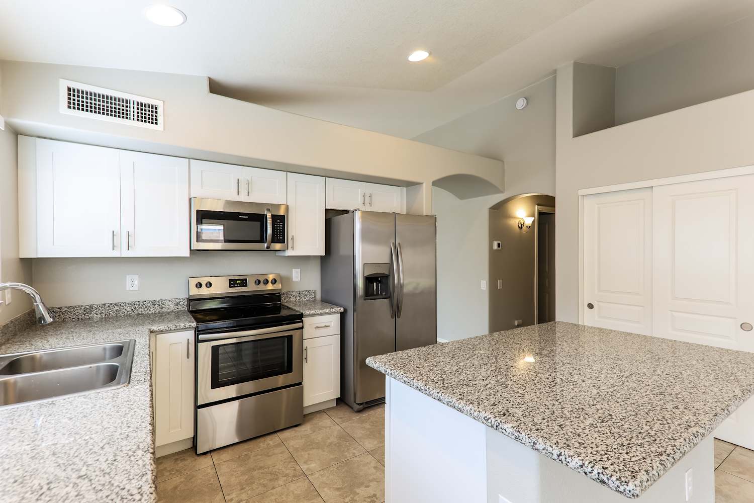 3034 E Captain Dreyfus Ave, Phoenix photo 9