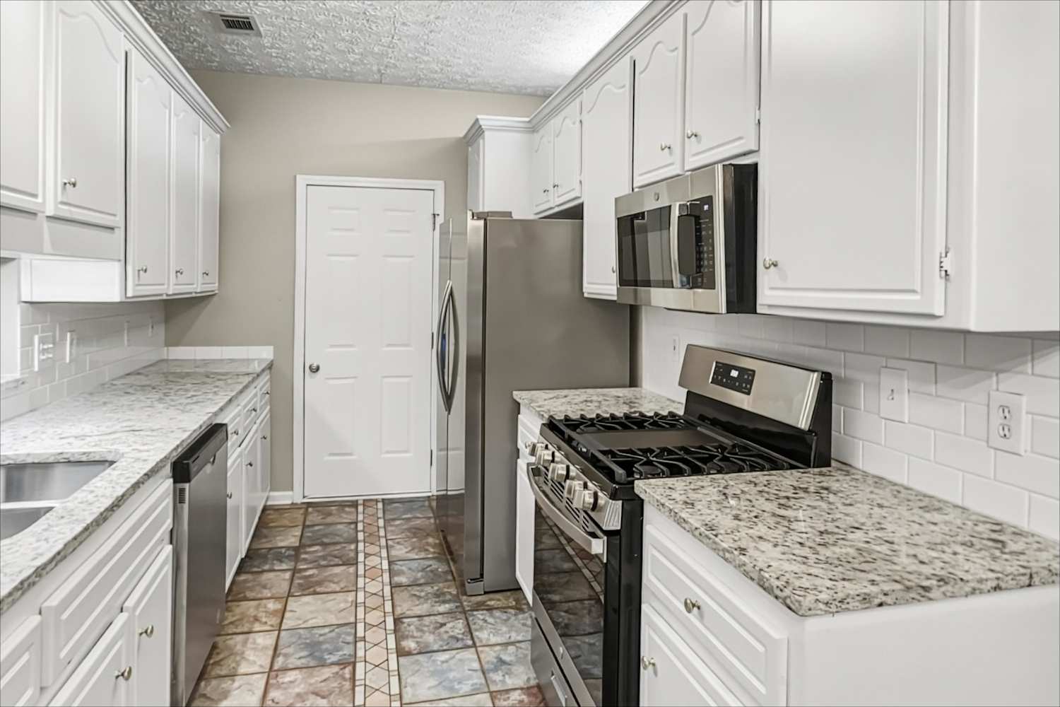 304 Apache Dr, Canton photo 8