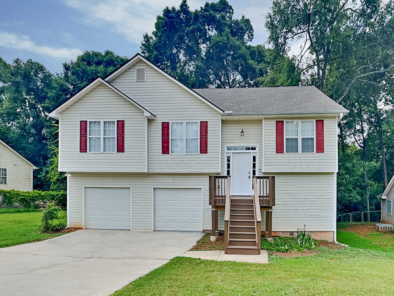 Front of 306 Brookside Dr, McDonough, GA