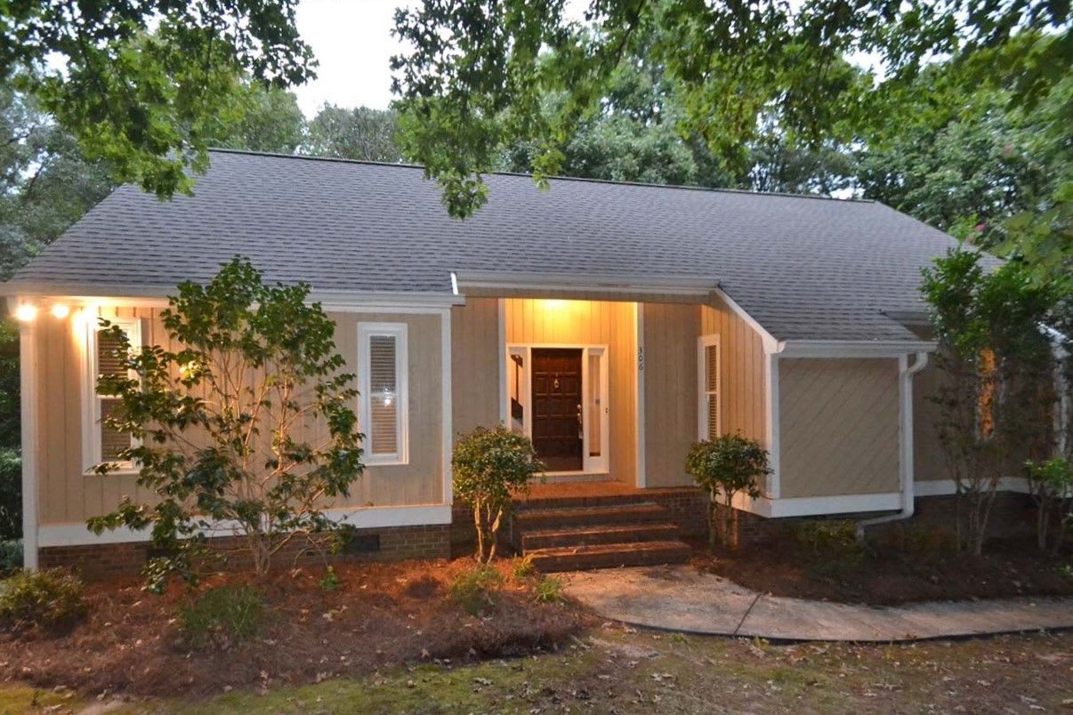 Front of 306 Kingsley Dr, Charlotte, NC