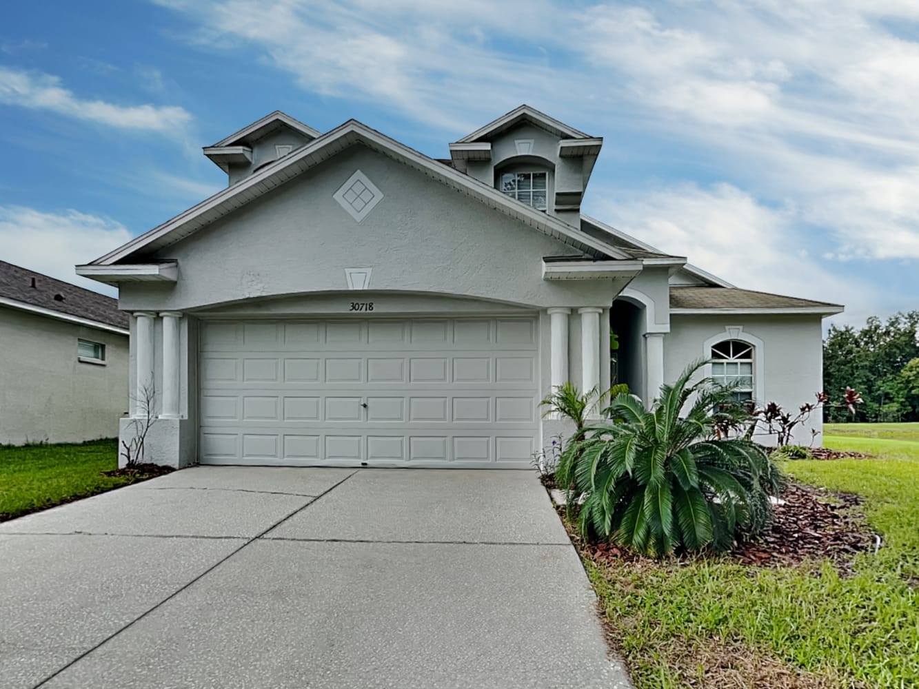 Front of 30718 Birdhouse Dr, Zephyrhills, FL