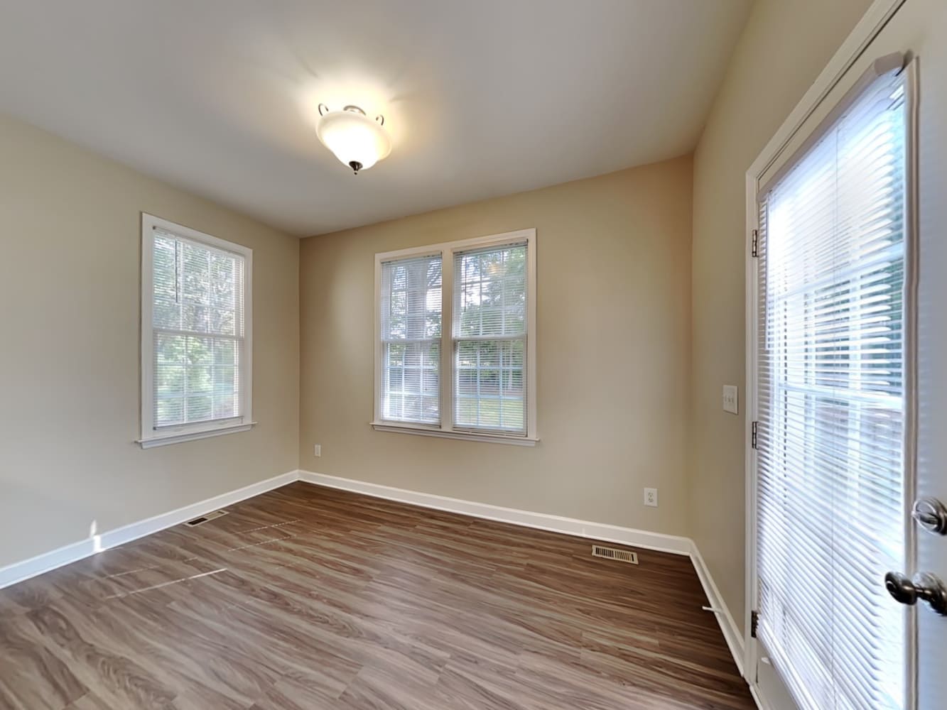 308 Tarragon Trl, Wendell photo 9