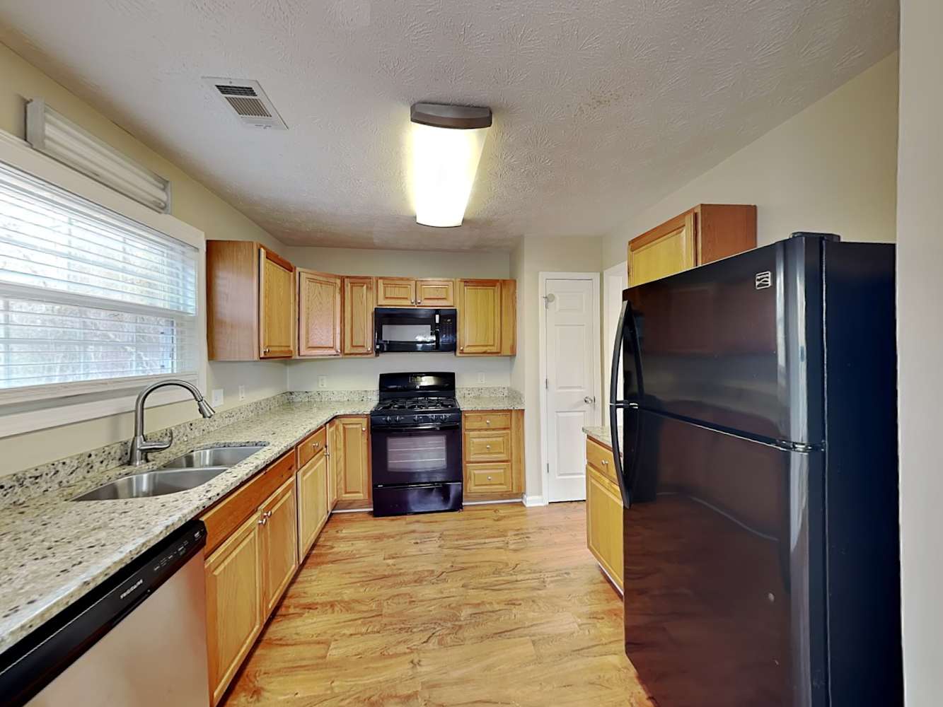 3082 Perch Overlook SW, Marietta photo 10