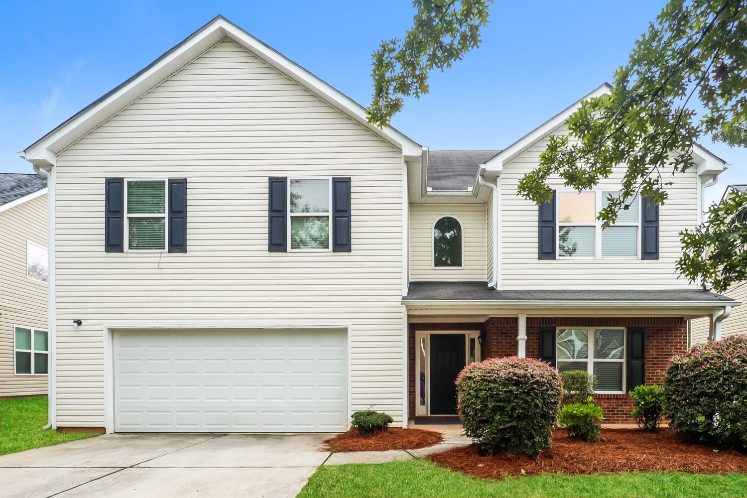 3099 Meadow Point Dr, Snellville photo 1