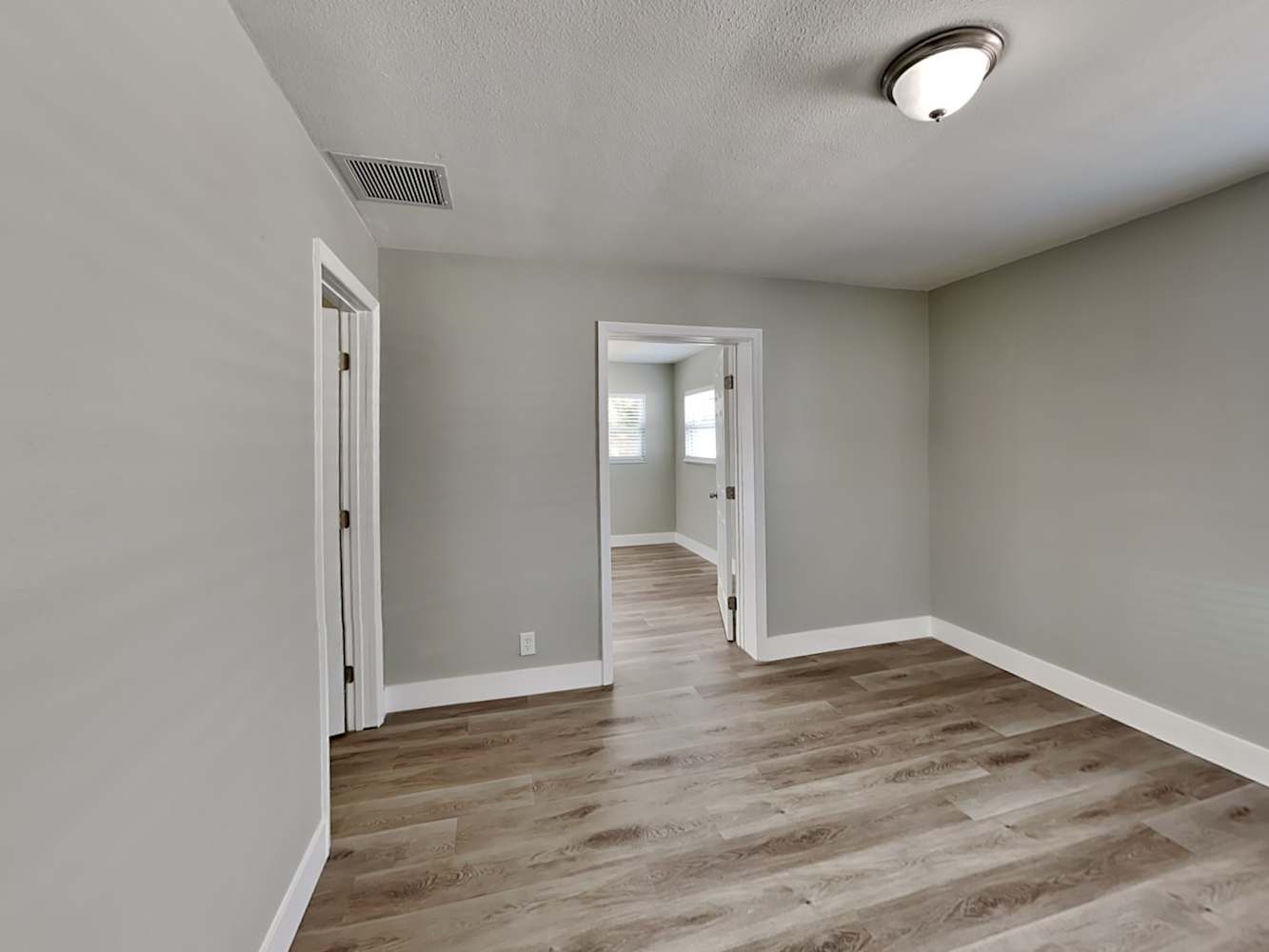 310 93Rd Ave N, St. Petersburg photo 10