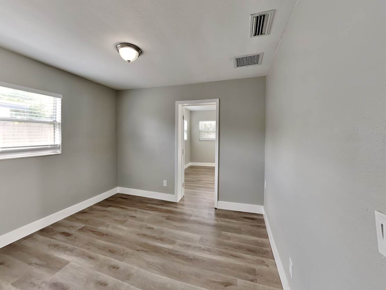310 93Rd Ave N, St. Petersburg photo 15