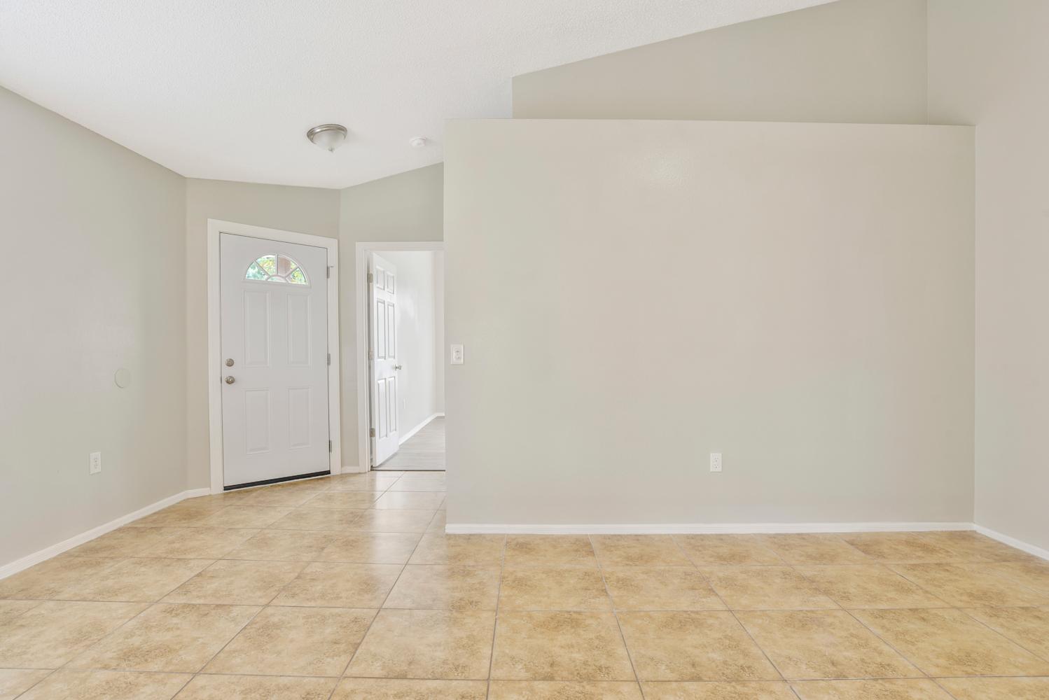 3111 Huntwicke Blvd, Davenport photo 4