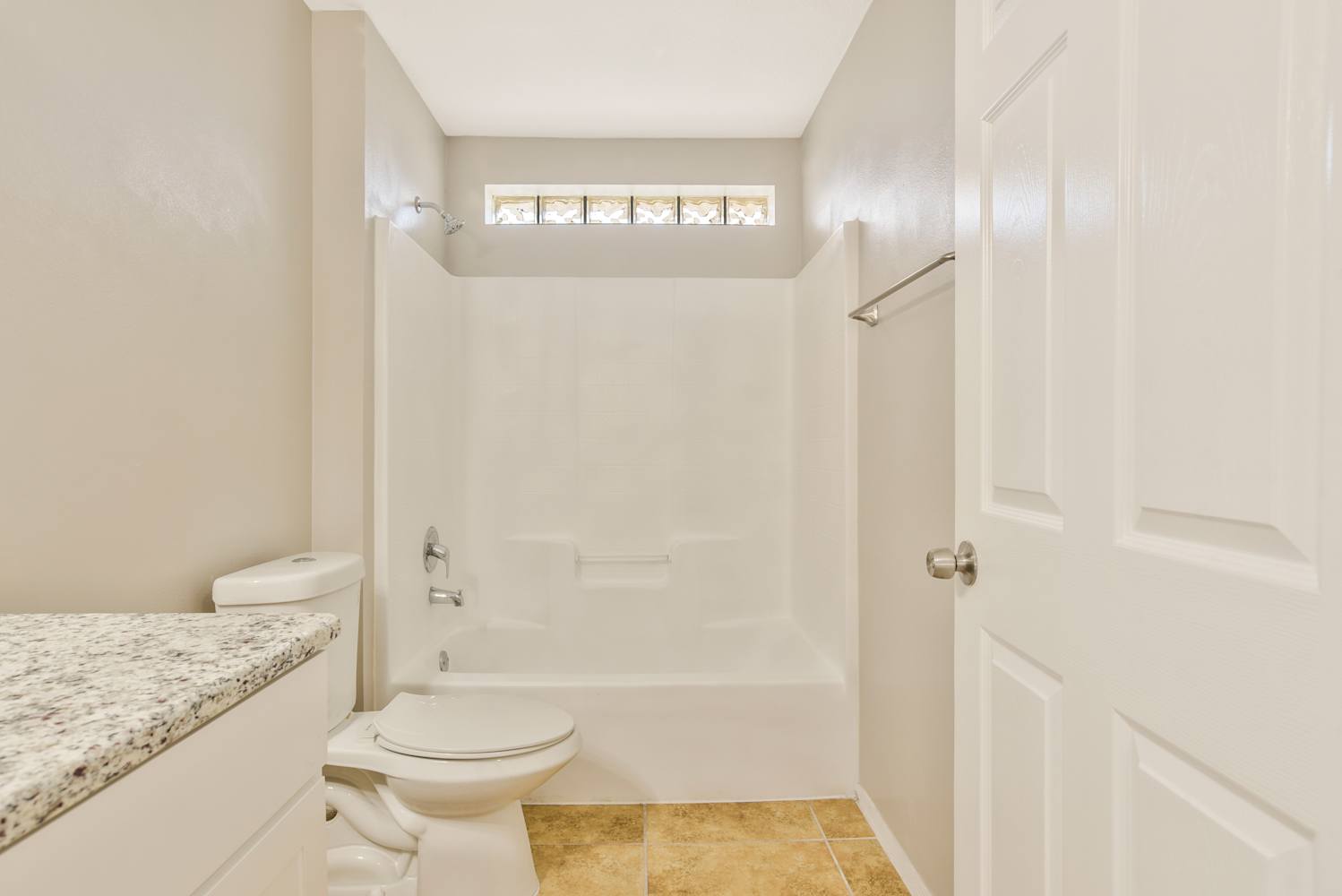 3111 Huntwicke Blvd, Davenport photo 27