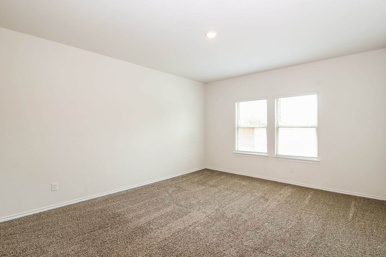 3124 Glazner, Heath photo 6