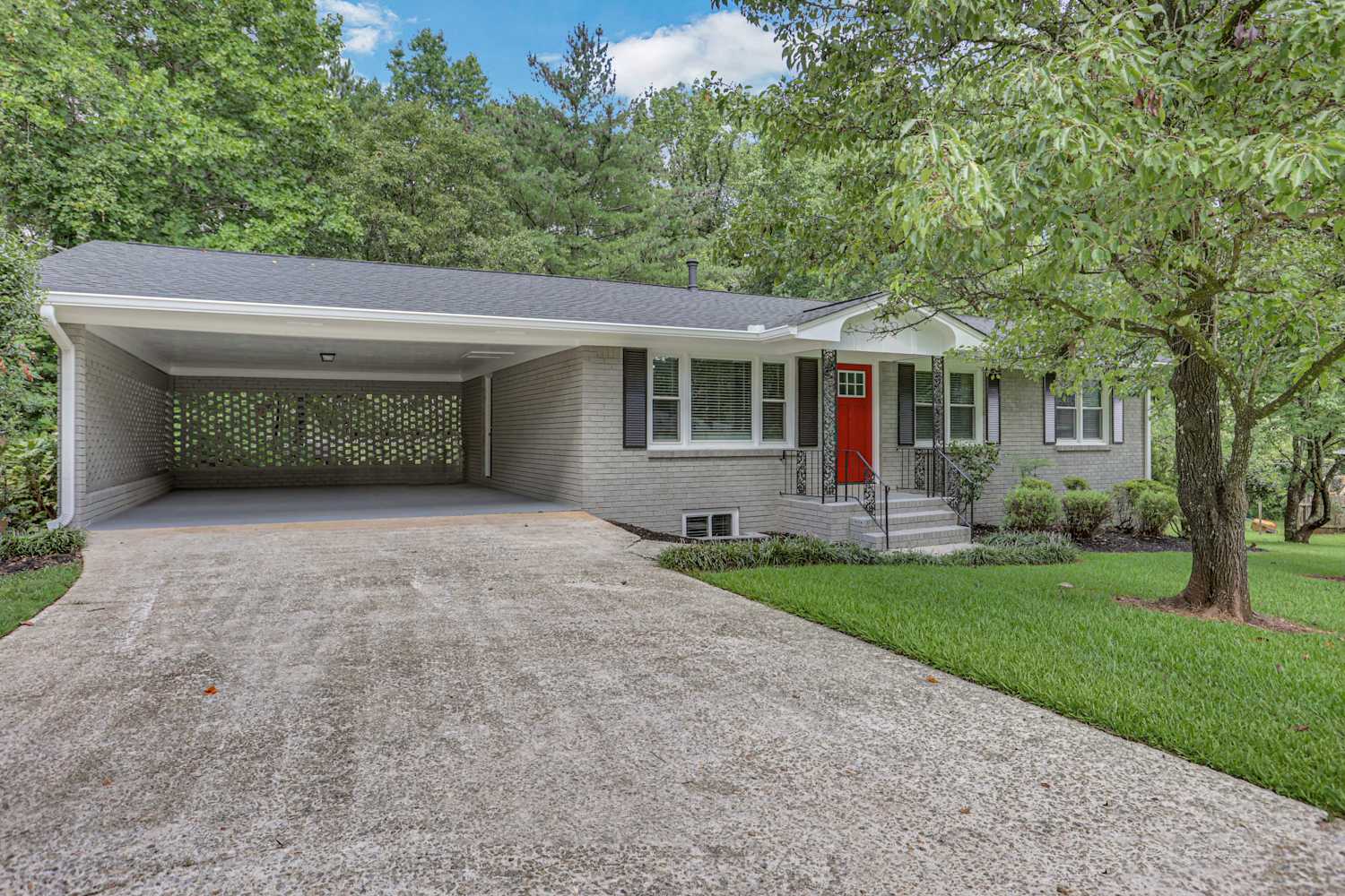 Front of 3126 Holbrook Dr Sw, Marietta, GA