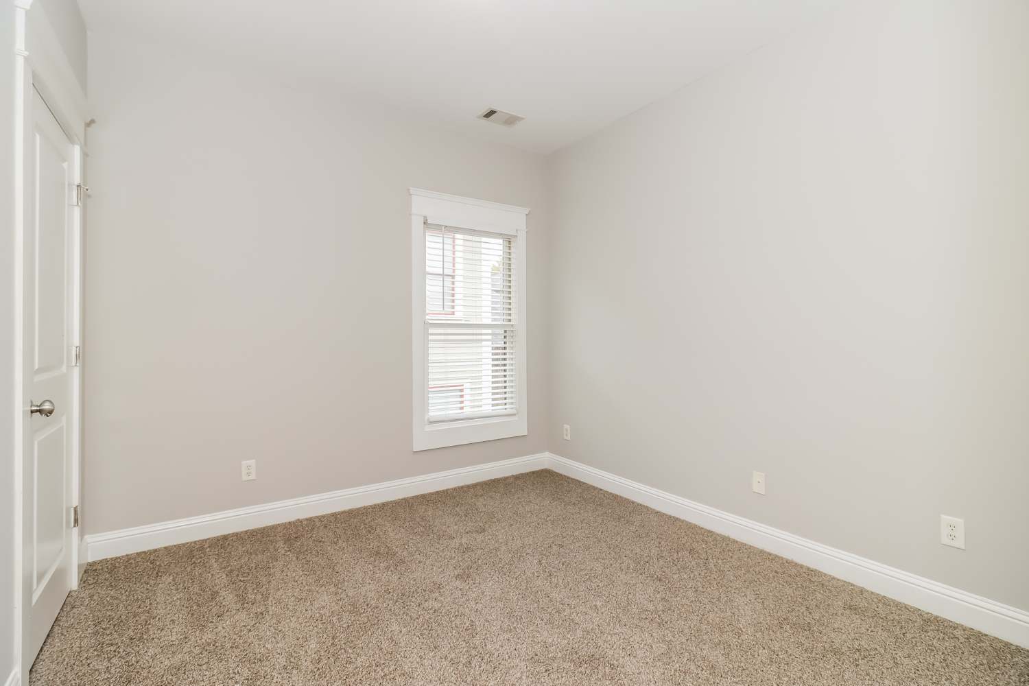 3132 Cunningham Ln, Douglasville photo 13
