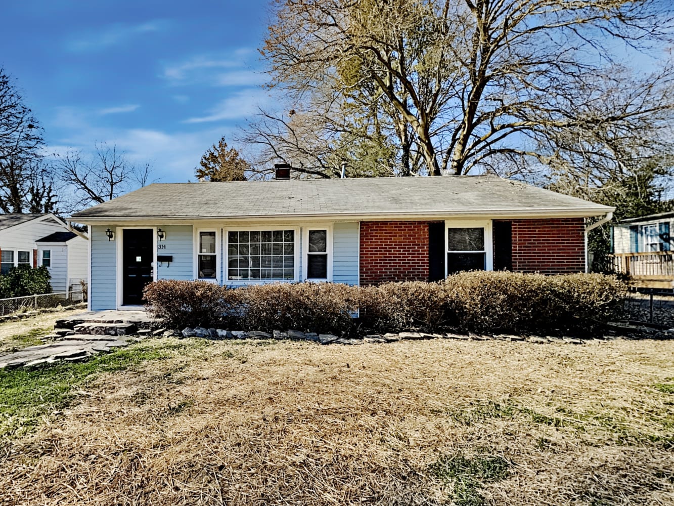 Front of 314 Hartford Ave, Charlotte, NC