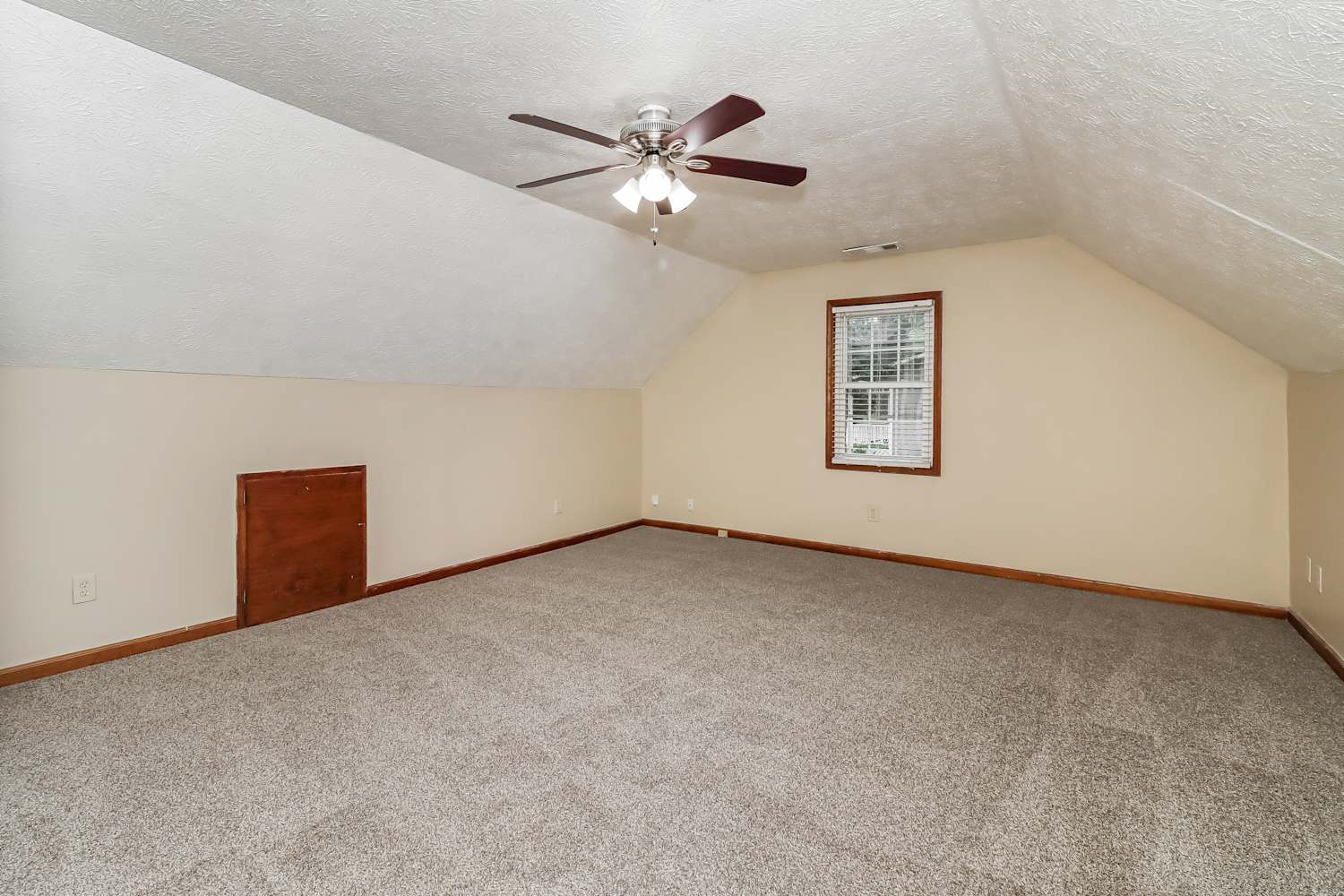 3142 Country Lake Dr, Powder Springs photo 13