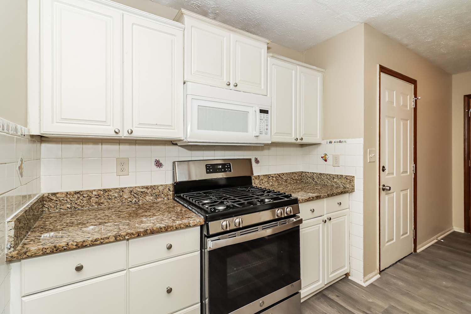 3142 Country Lake Dr, Powder Springs photo 9