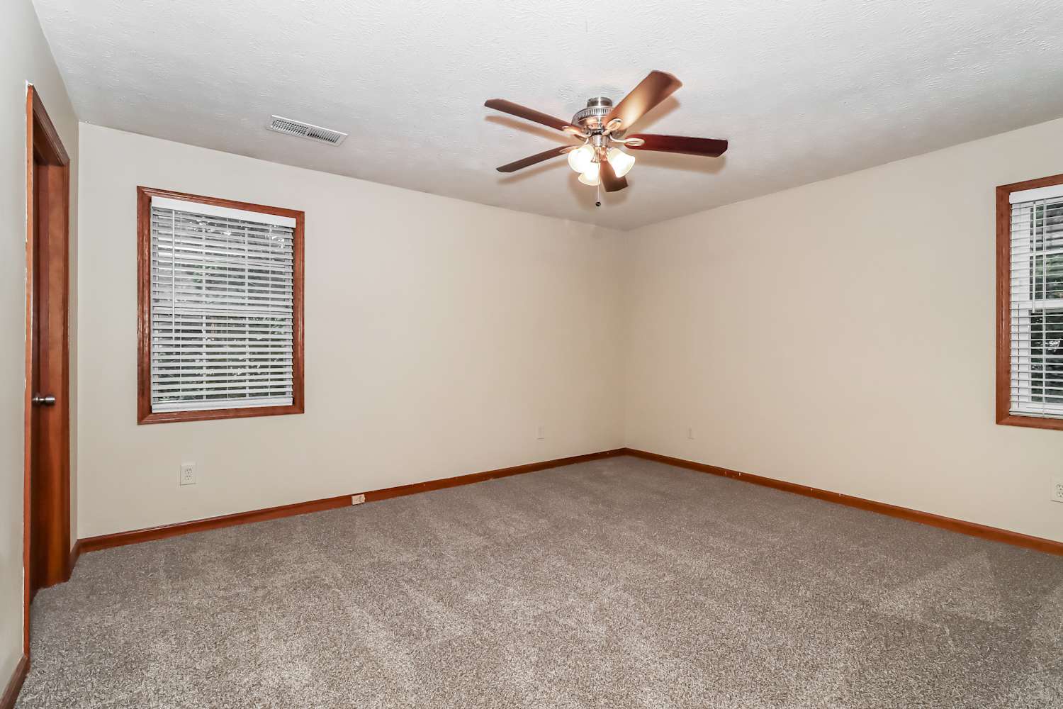 3142 Country Lake Dr, Powder Springs photo 10