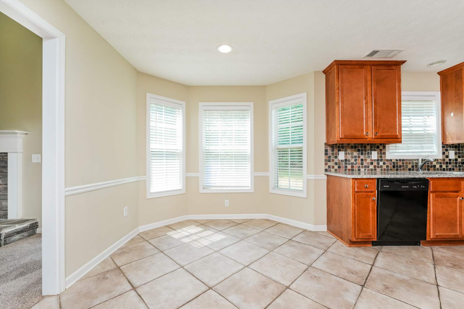 3144 Oak Ridge Ln, Loganville photo 7