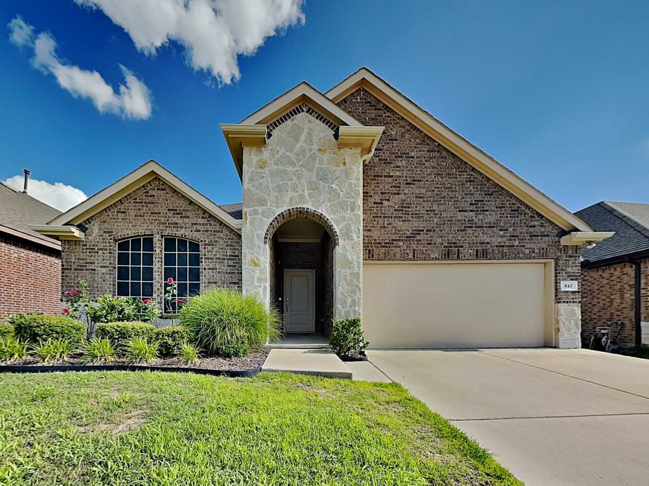 Front of 317 Burr Ln, Fate, TX