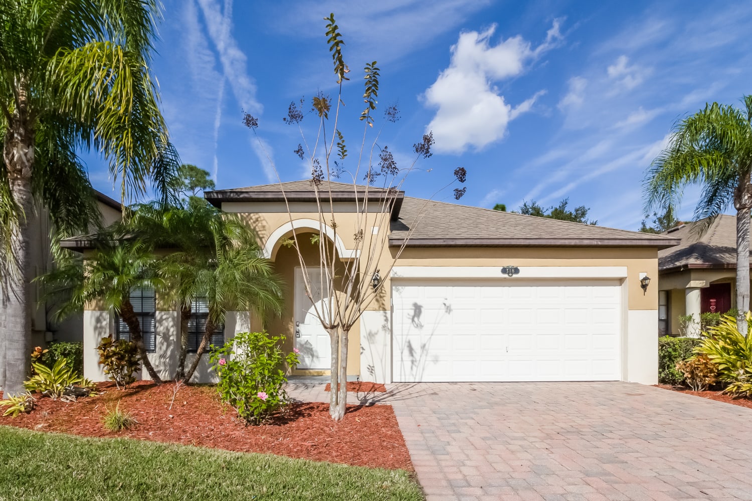 318 Breckenridge Cir SE, Palm Bay photo 1