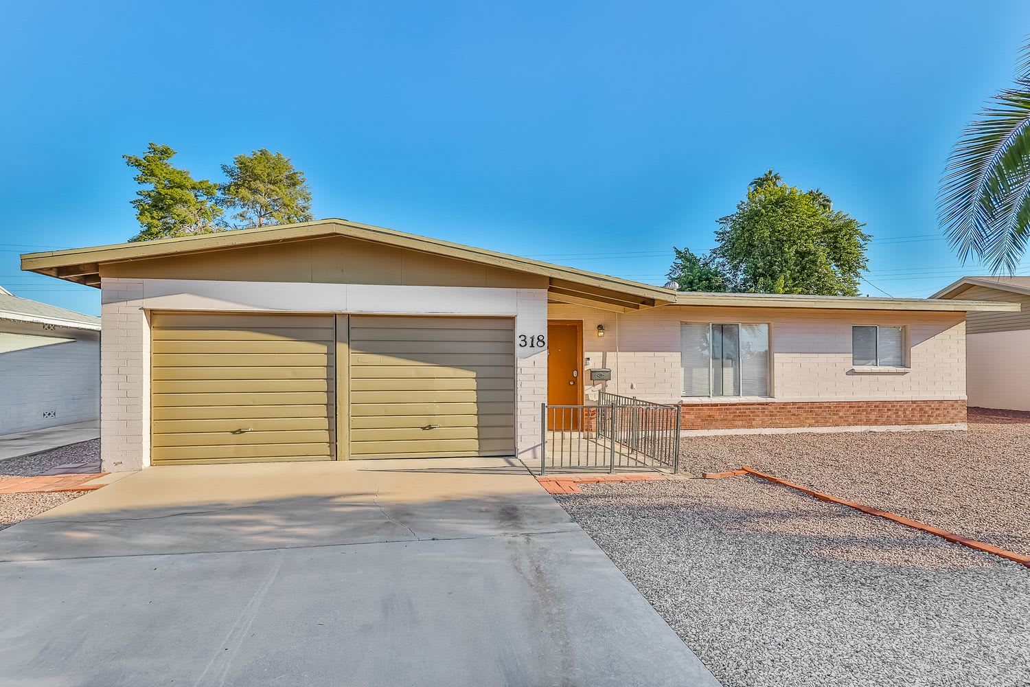 Front of 318 E Hermosa Dr, Tempe, AZ