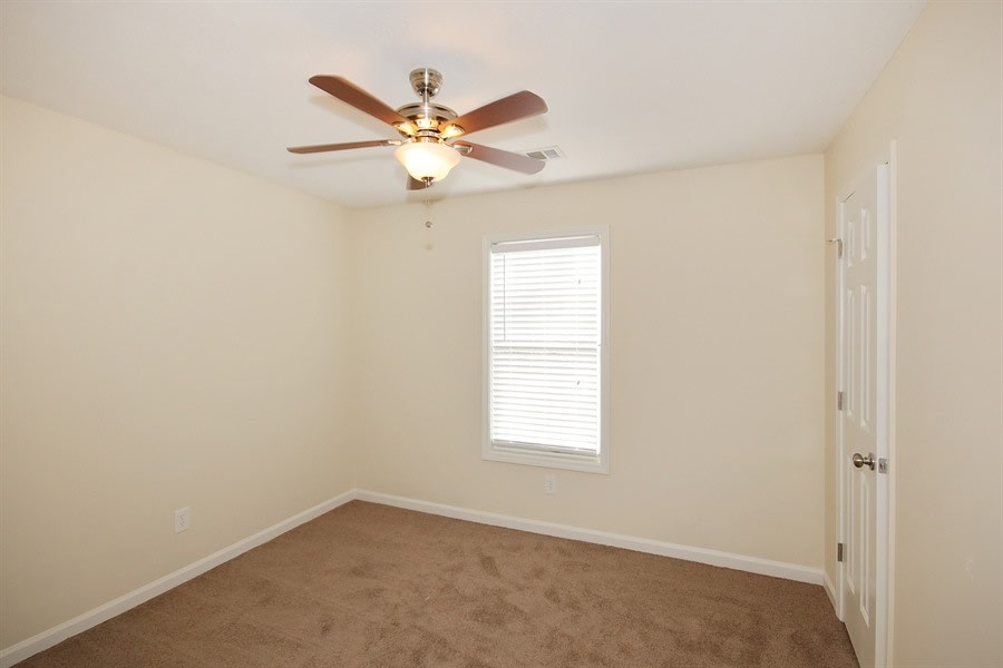 320 Ashland Manor Dr, Lawrenceville photo 11