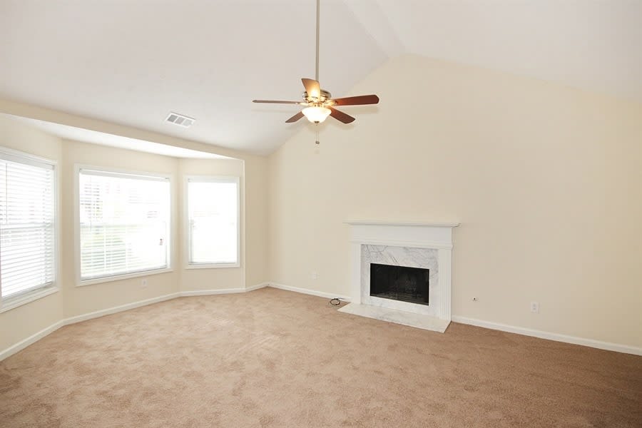 320 Ashland Manor Dr, Lawrenceville photo 4