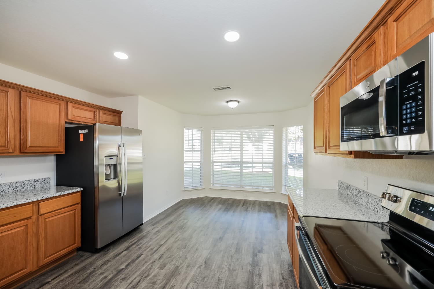 320 Bicole Dr, Burleson photo 8