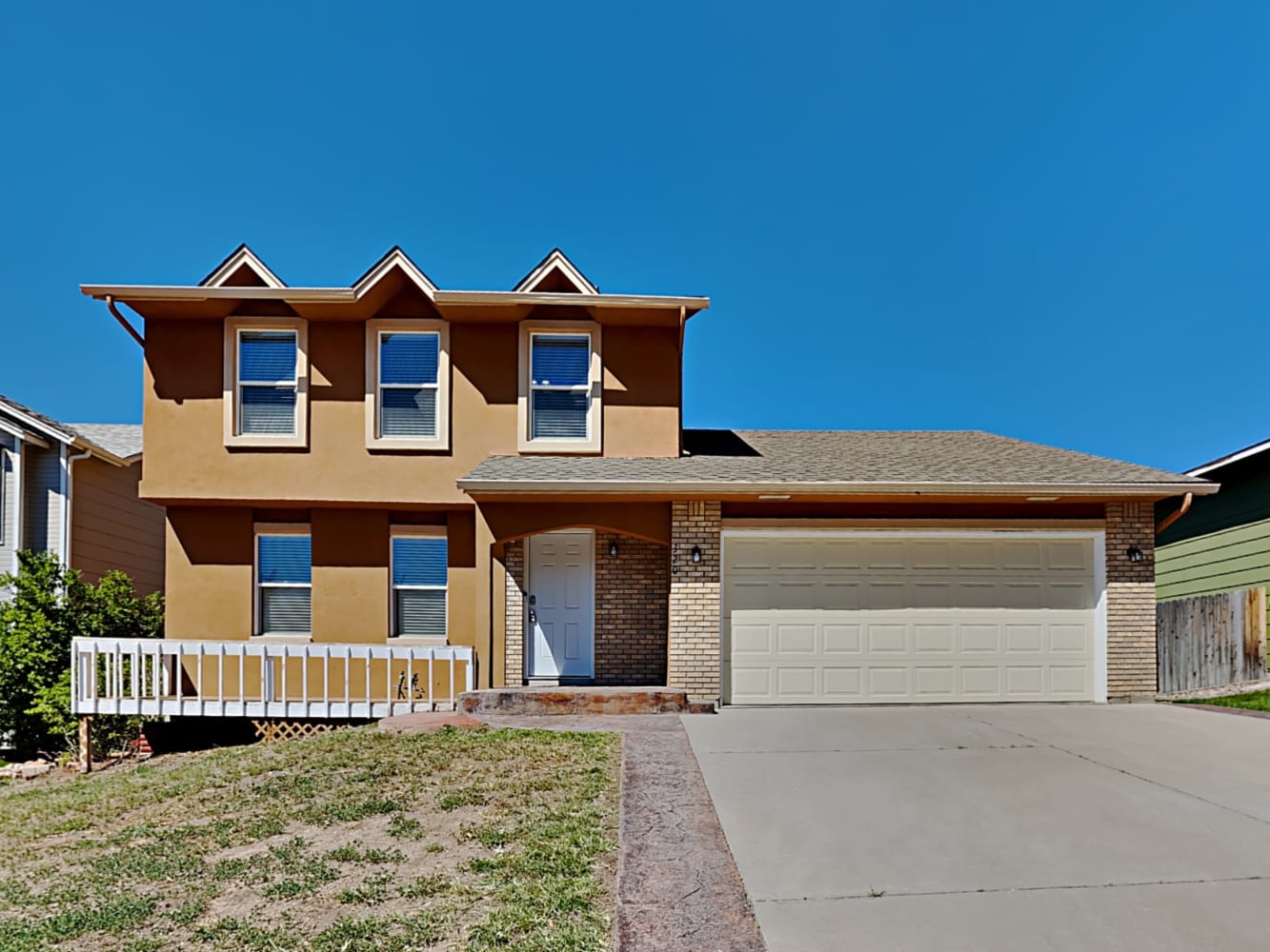 Front of 320 Corliss St, Colorado Springs, CO