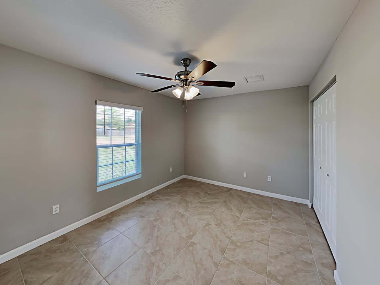 320 SW Enon St, Port Saint Lucie photo 9