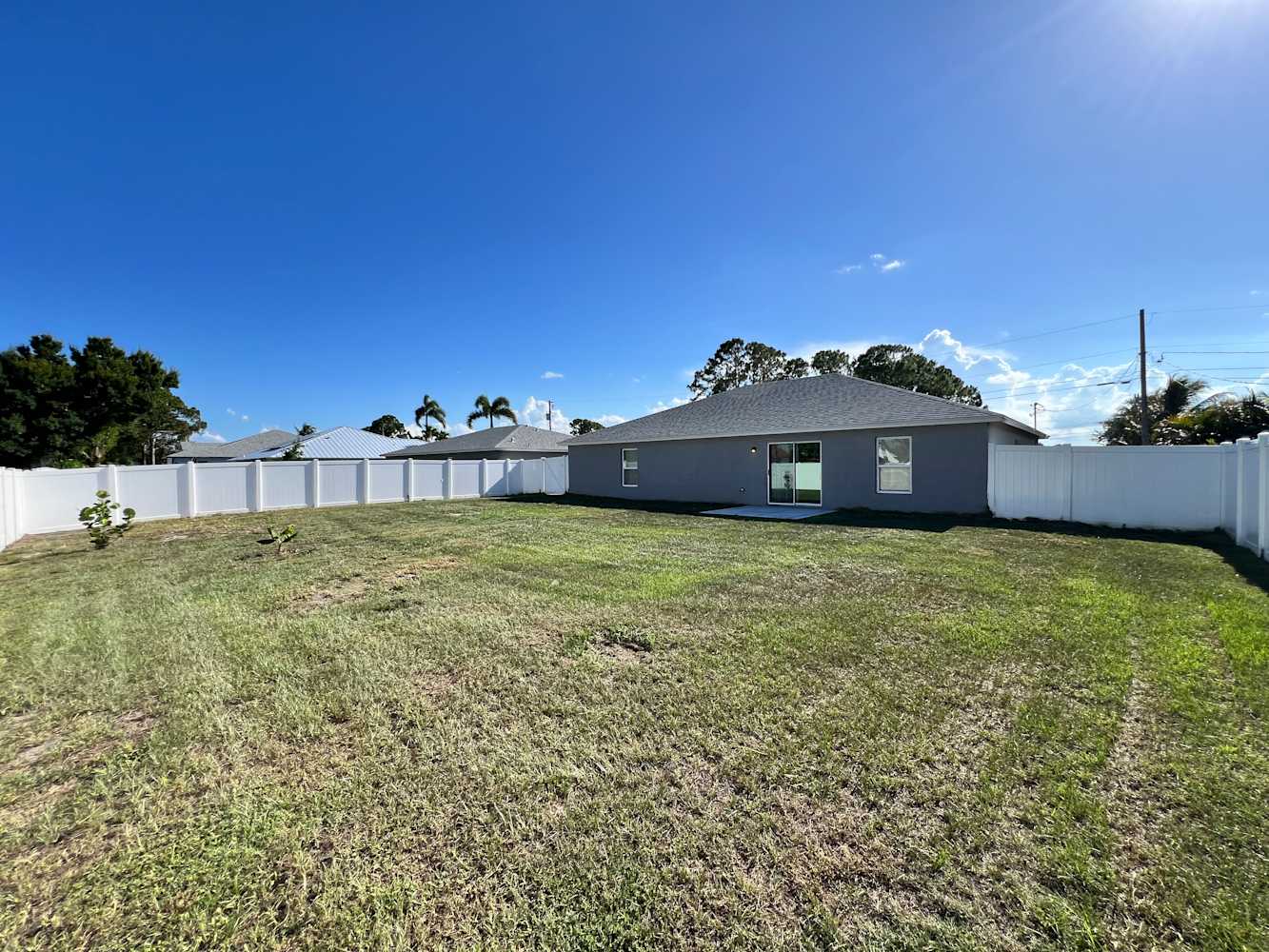 320 SW Enon St, Port Saint Lucie photo 18