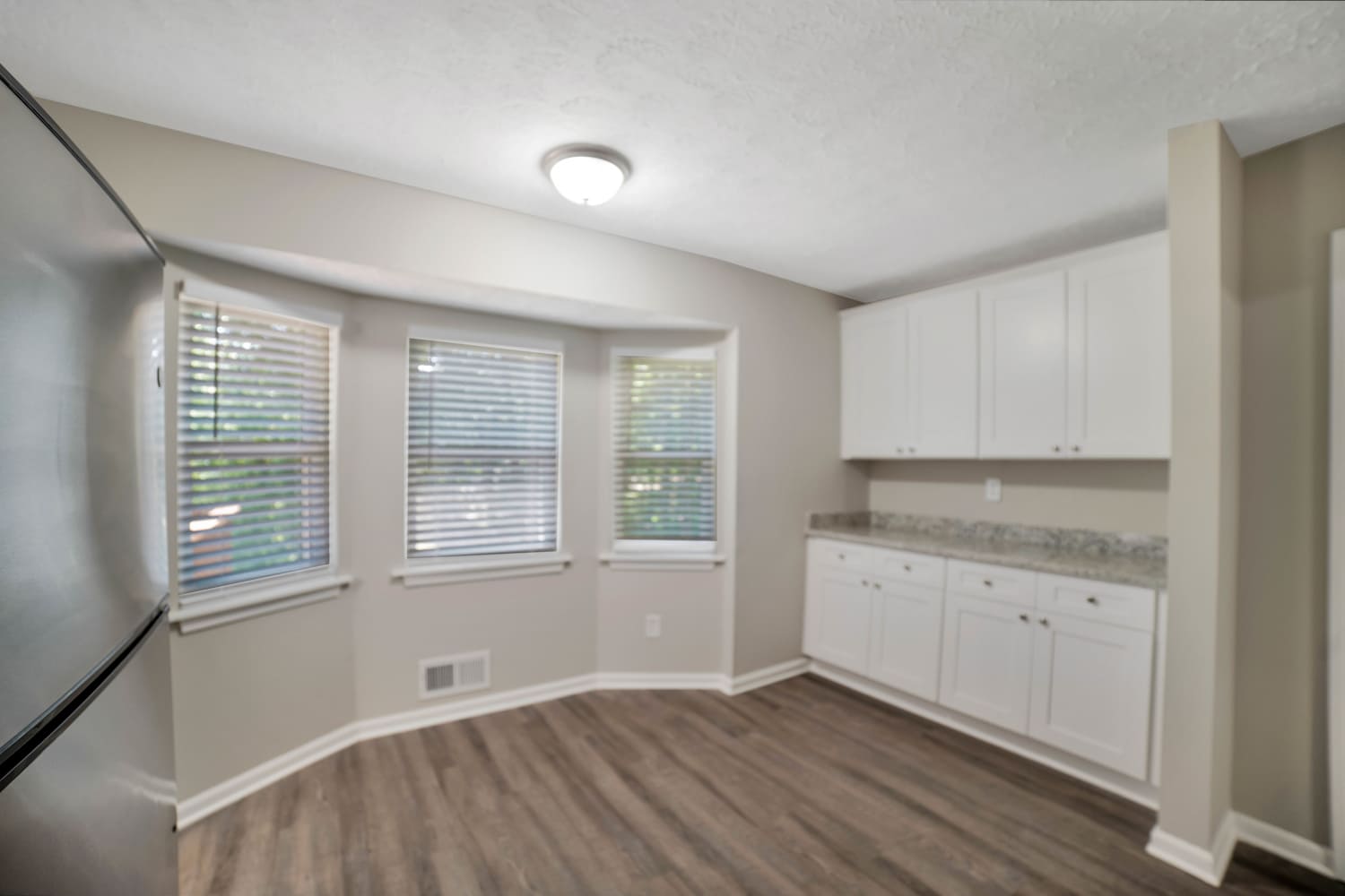 3200 Vail Ct, Snellville photo 9