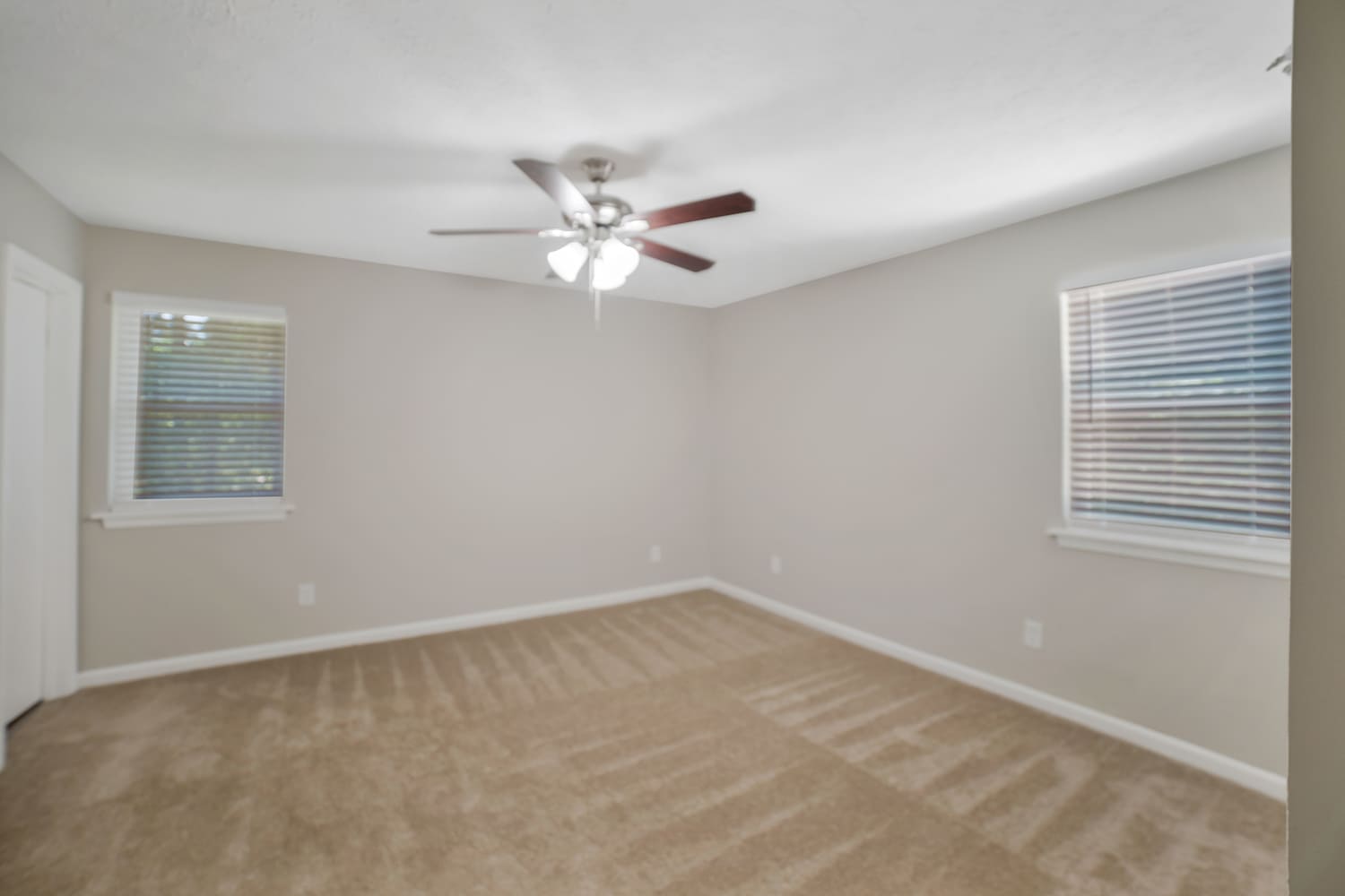 3200 Vail Ct, Snellville photo 14