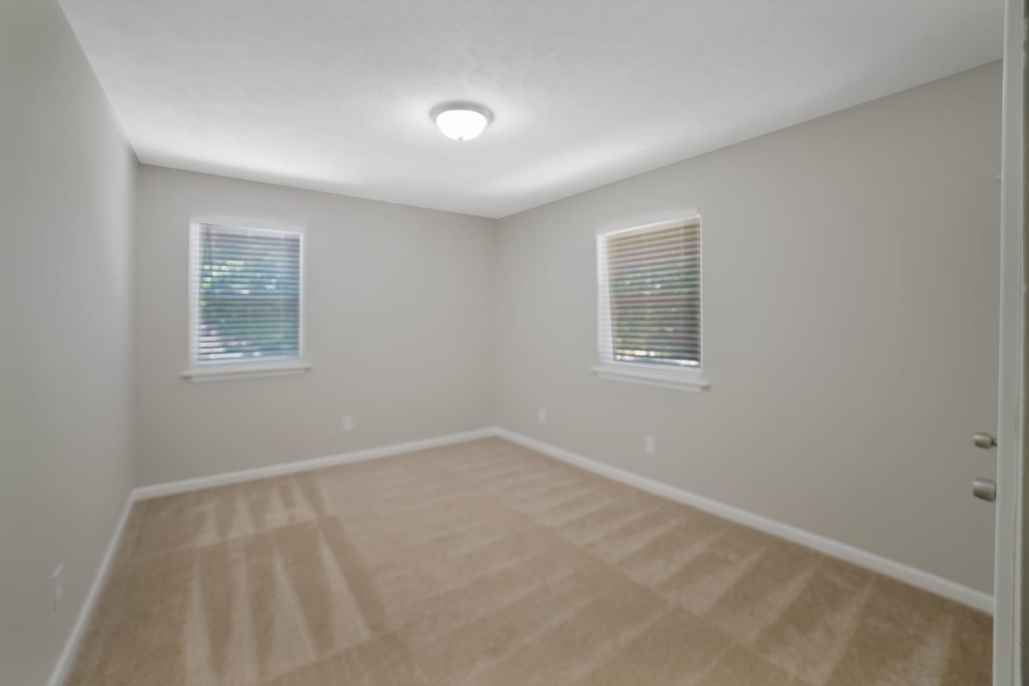 3200 Vail Ct, Snellville photo 12