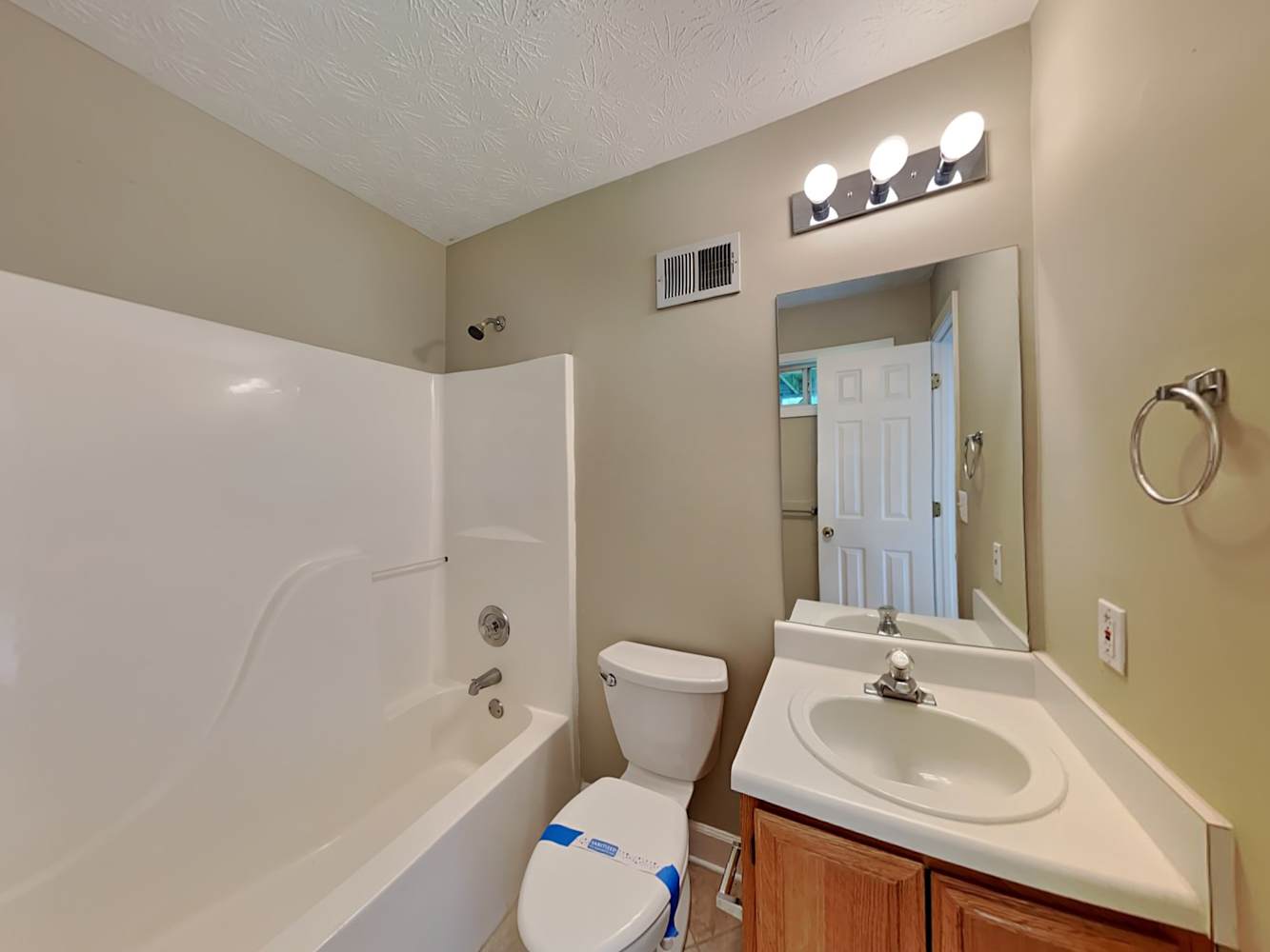 3208 Evonshire Ln, Dacula photo 14