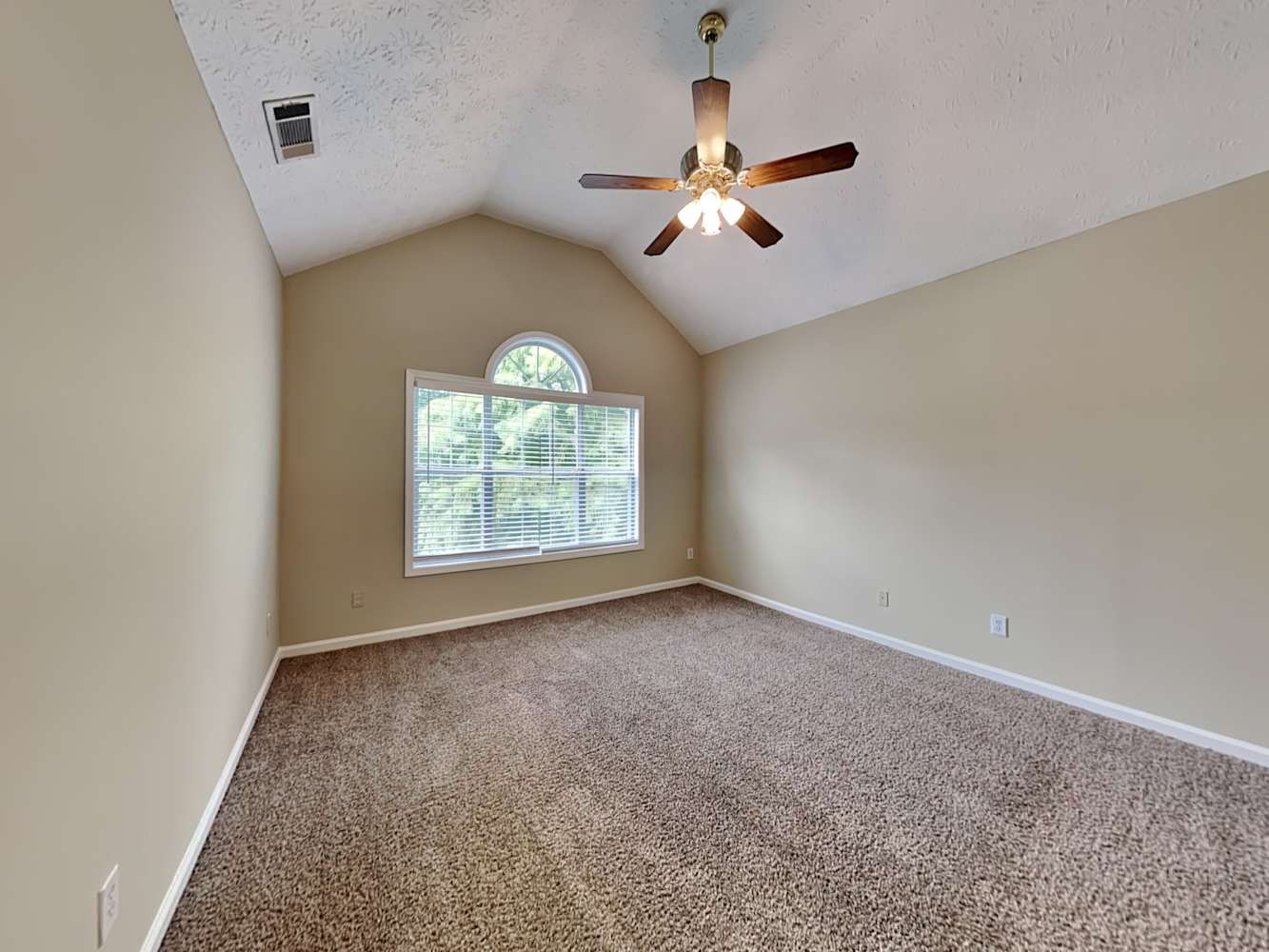 3208 Evonshire Ln, Dacula photo 9