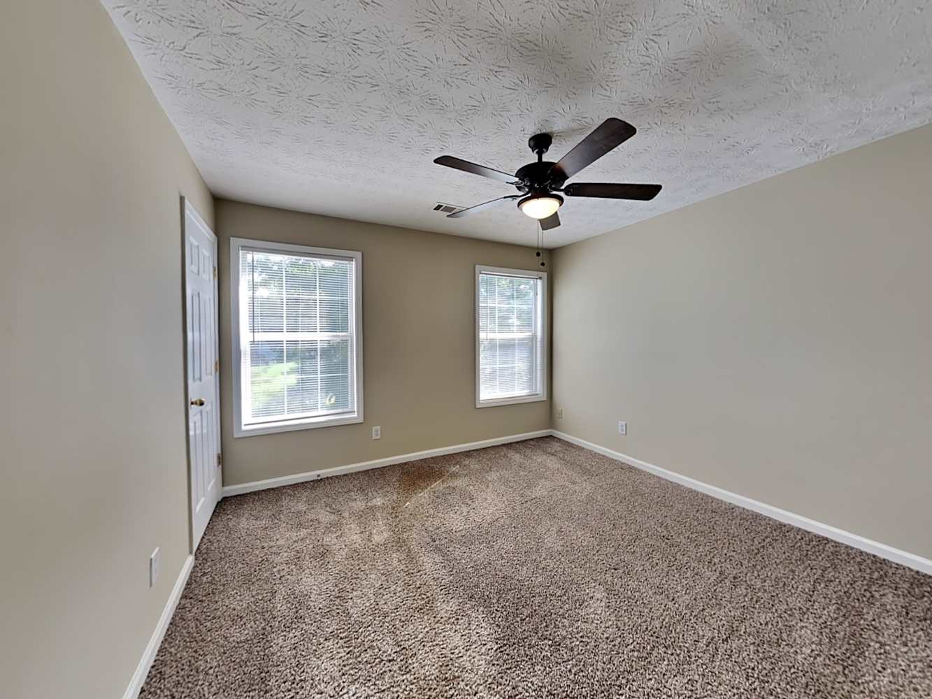3208 Evonshire Ln, Dacula photo 10