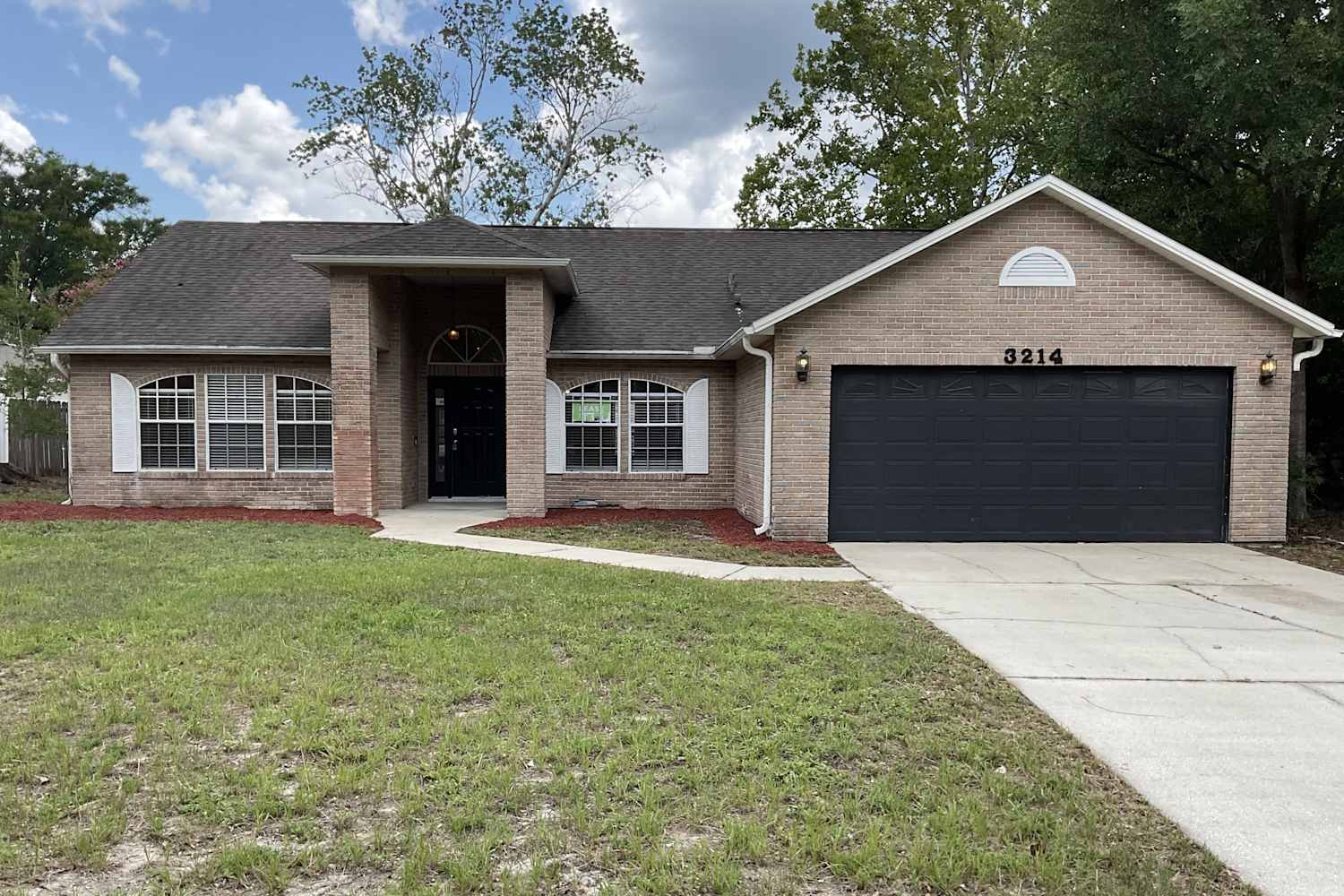 Front of 3214 Glenmeadow Ter, Deltona, FL