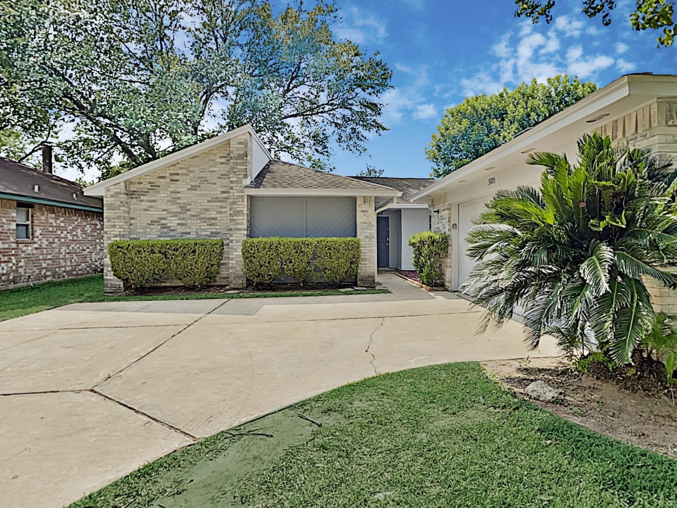 Front of 3215 Windmoor Dr, Katy, TX