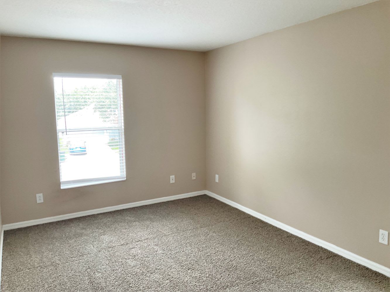 32152 Brookstone Dr, Zephyrhills photo 16