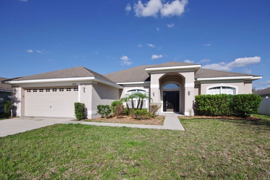 3237 Lorimar Ln, Saint Cloud photo 1