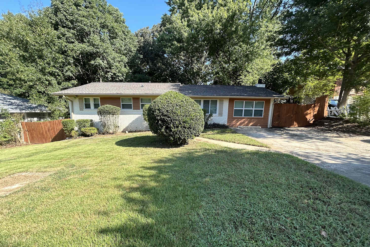 Front of 3237 Tulip Dr, Decatur, GA