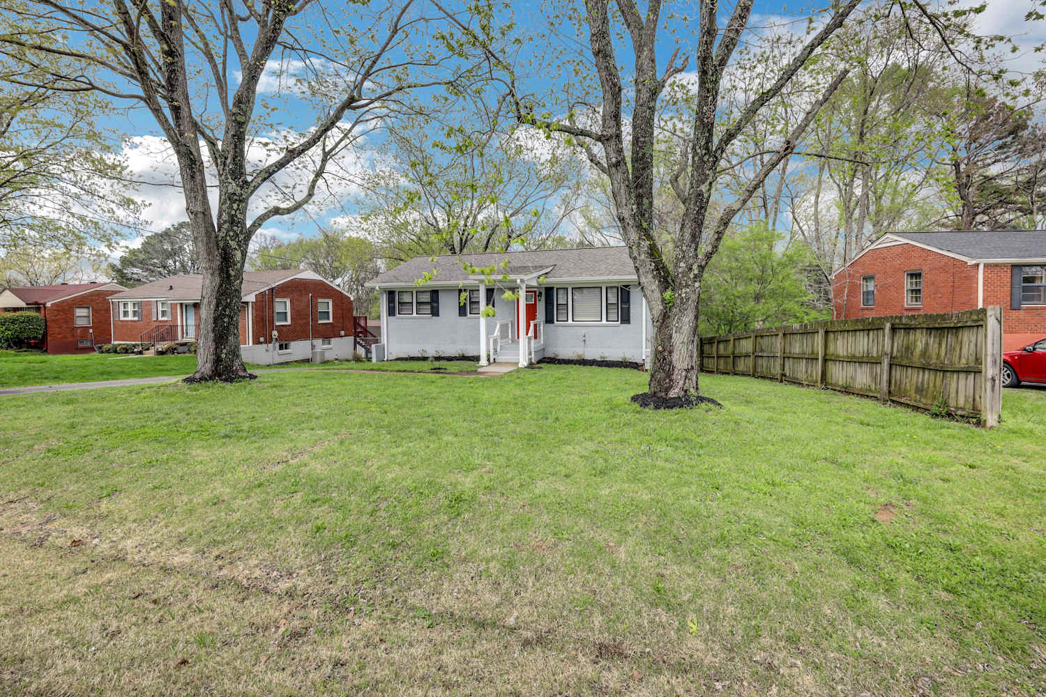 Front of 324 Melpar Dr, Nashville, TN